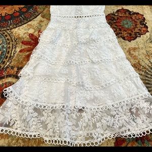 Lace detailed classic dress, new with tags, just in time for summer